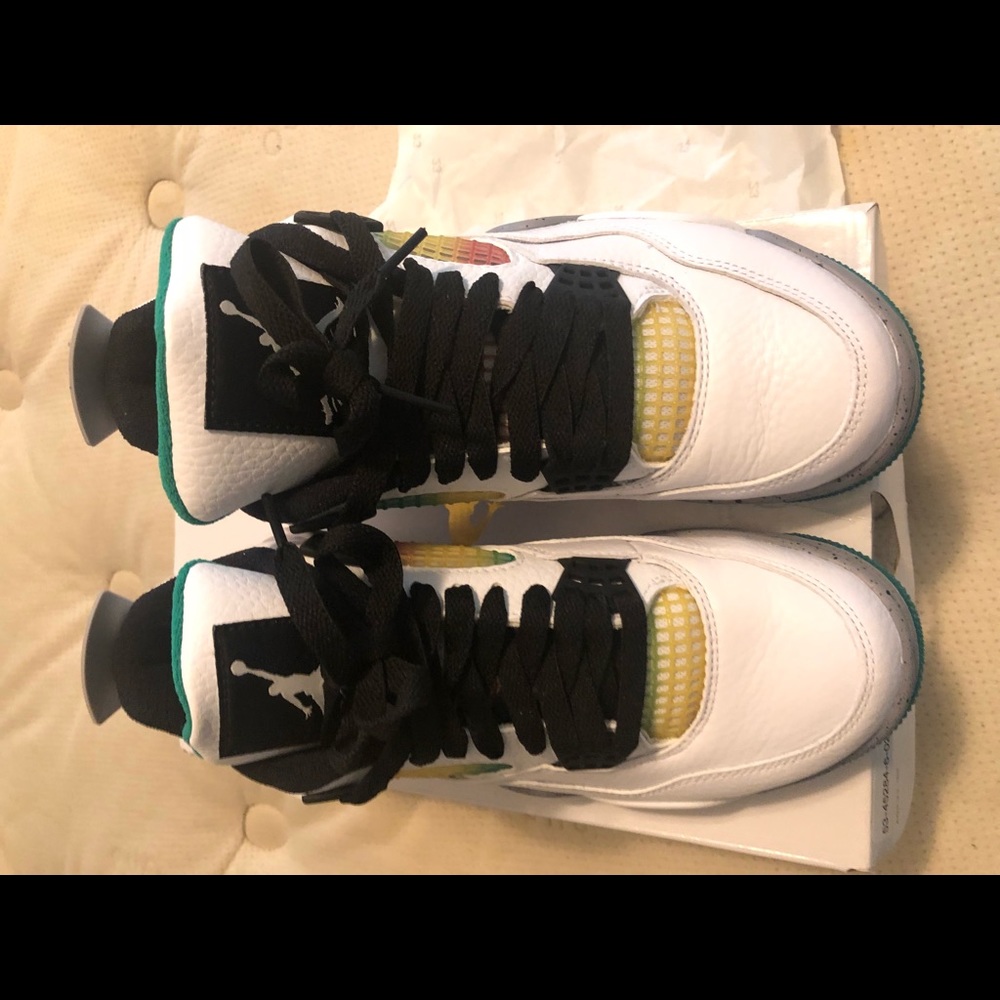 New Women Jordan’s retros - Picture 6 of 13